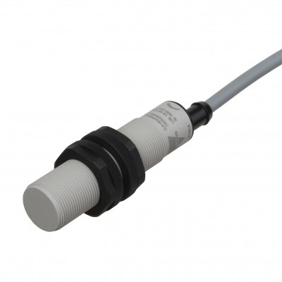 Капацитивен сензор - корпус от пластмаса (M18 x 70.0 mm), обхват 8 mm, изход PNP/NPN - програмируем, захранване 10 - 40 V DC, свръзване с кабел 2 m, раб. темп. от -30 до 85 °C, IP 67